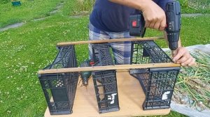 Дачники оценят. Сушилка для чеснока из пластиковых ящиков своими руками.