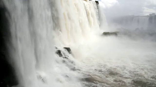 Глотка Дьявола смотреть онлайн