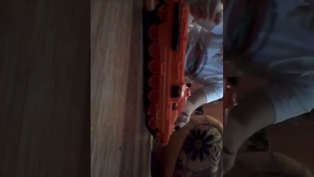 Тест на прочность на просность игрушечного вездехода смотреть онлайн