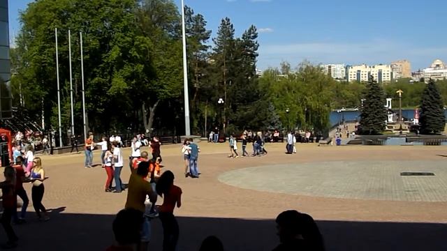 27 АПРЕЛЯ - ДОНЕЦК! ФЛЕШМОБ! RUEDA DE CASINO! - 3 смотреть онлайн