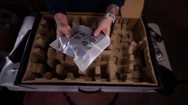 ALIENWARE 27 360HZ QD-OLED GAMING MONITOR - AW2725DF. آنباكس اولين مانيتور QD OLED 360HZ جهان смотреть онлайн