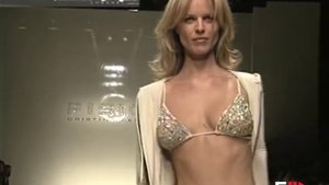 "Fisico" Spring Summer 2003 Milan 1 of 4 Pret a Porter Woman by FashionChannel
