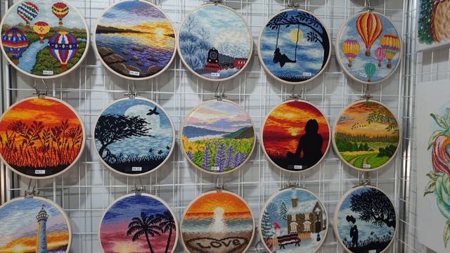 Интервью на Формуле Рукоделия осень 2022 с дизайнером студии "Карусель" Дарьей Шаландой. смотреть онлайн