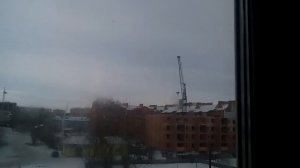 Строитель упал с крана!