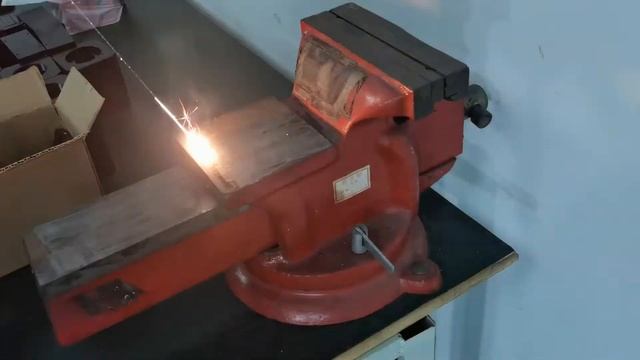 2000w аппарат лазерной очистки металла / лазерная очистка металла