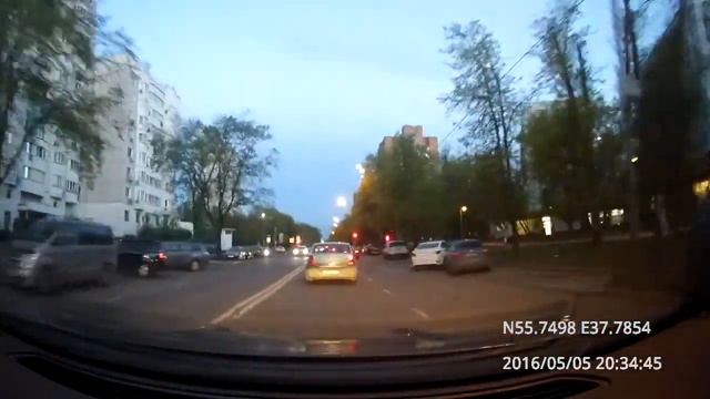 Поездка по Москве и окрестностям в течение дня 05-06/05/2016 (timelapse 4x)