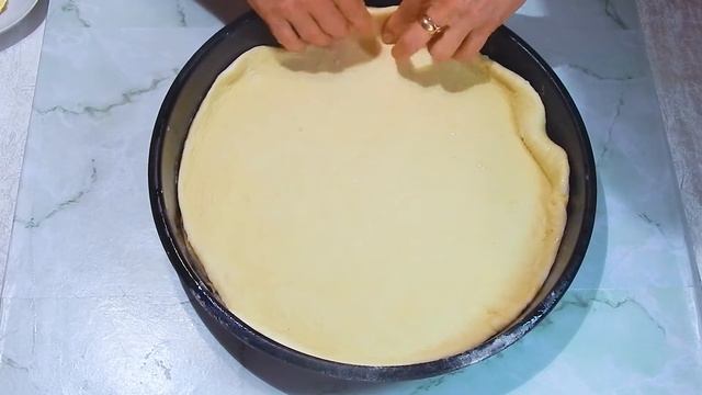 Школьная пицца из слоеного теста! Самый простой рецепт пиццы | Вкусный Ларчик