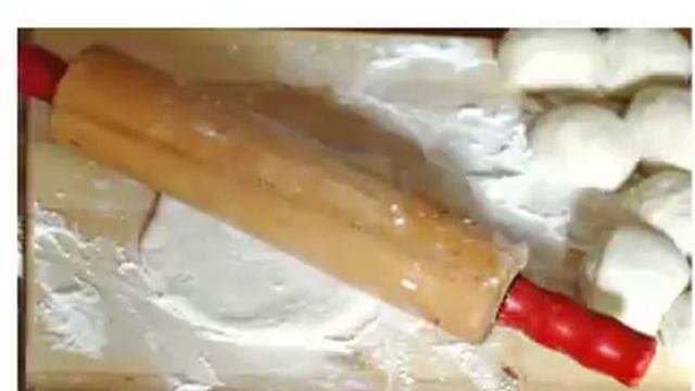 Пышные лепешки на кефире. Закуска которая выручит каждую хозяйку!