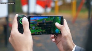 Необычные флагманы Xiaomi, монитор для смартфона