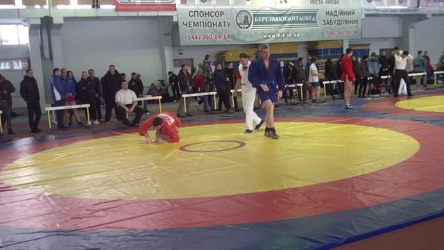 Билоусов Данила - Фещенко Юрий. -100 кг. Финал.Чемпионат г . Киева по борьбе самбо. 17 января 2016. смотреть онлайн