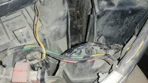 Рено Симбол. Меняю салонный фильтр!!! Везде жопа!!!