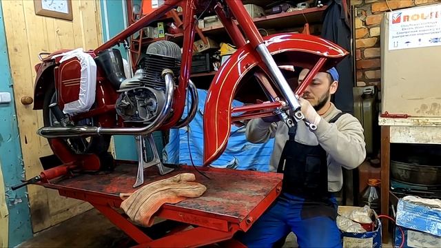 Установка переднего крыла/ брызговик / передние тормоза / ремонт обтекателей. Jawa Cezet 175 356