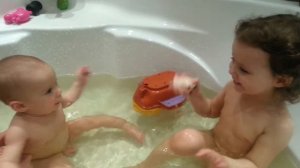 Купание малышей.