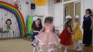 песня " ВЕРНЫЕ ПОДРУЖКИ"