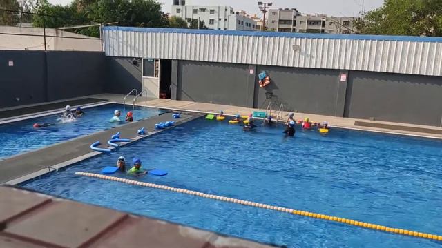 Decathlon Swimming Goggles & Cap My Summer Vacation🥰 Learning to Swim 😍 Outdoor Activity For Kids смотреть онлайн