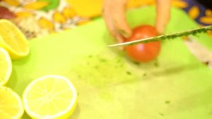 Как быстро резать зелень и овощи