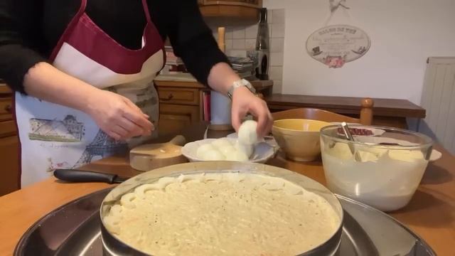 Готовим у СВЕКРОВИ. Слоенный Салат с лососем