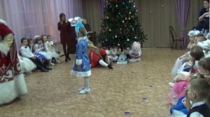 ДЕД МОРОЗ НЕ ПРИШЕЛ НА УТРЕННИК( БАБА-ЯГА ЕГО СПРЯТАЛА Кто спасет Новый год? Сказка в детском саду