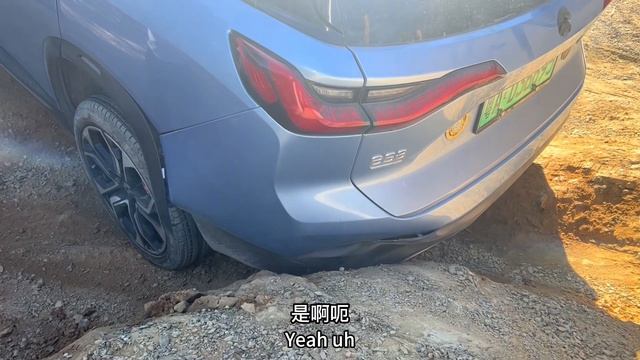 車主說要賠償我護欄，蔚來ES8越野卡在山坡上，用盡全力脫困！【王成佛半山木屋农场】#nio#es8#car#offroad смотреть онлайн