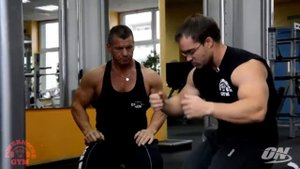 Тренировка пресса с Александром Яшанькиным