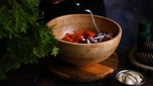 Салат с помидорами грибами сыром и ветчиной