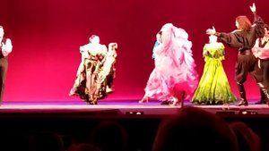 Театр Ромэн режиссер постановщик спектакля "Так бывает Тамилла Сличенко!!