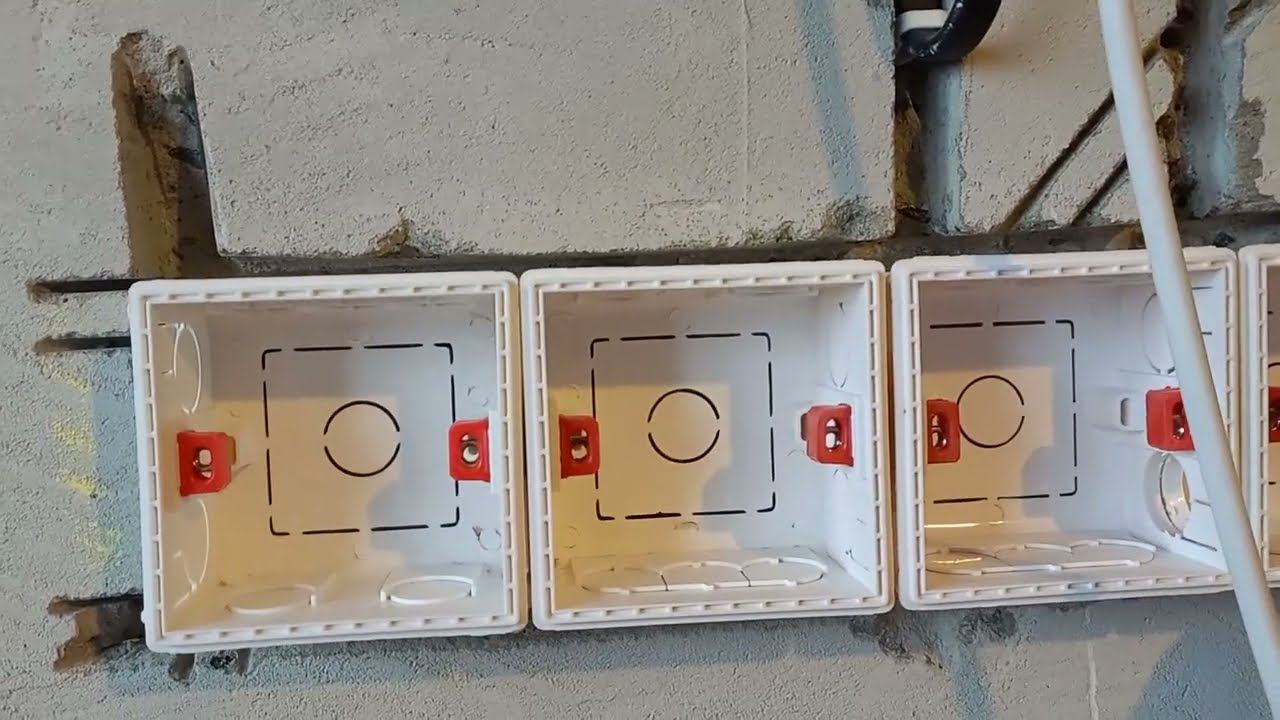 Электрик в Брянске. Электромонтаж к квартире(большие подрозетники) смотреть онлайн