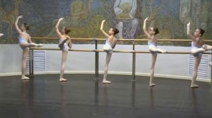 Урок классического танца.  ДШИ  им. С.Т.Рихтера.5 класс.  Преподаватель- Смирнова А.Ю.