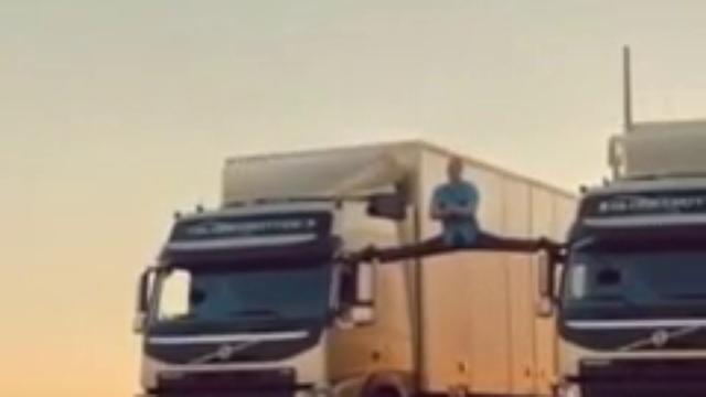 Шпагат_) смотреть онлайн