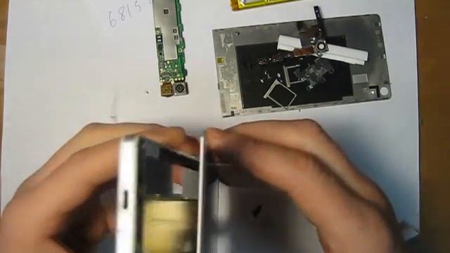 Ремонт Huawei Ascend P6 - Замена (экрана) дисплейного модуля. смотреть онлайн