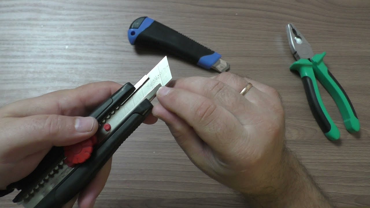 Как заменит лезвие ножа