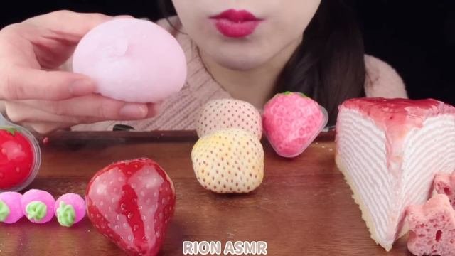 【ASMR】STRAWBERRY PARTY🍓 MUKBANG 먹방 食べる音 EATING SOUNDS NO TALKING