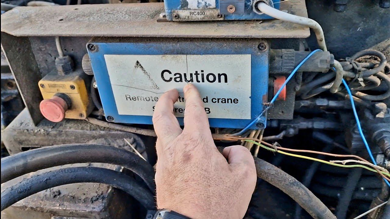 Осмотр КМУ Effer 34т.м,1984 года.старичок ещё даст фору молодым!раньше делали на совесть! смотреть онлайн