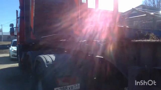 Лесовозы.Дороги закрыты, машины на ремонте. смотреть онлайн