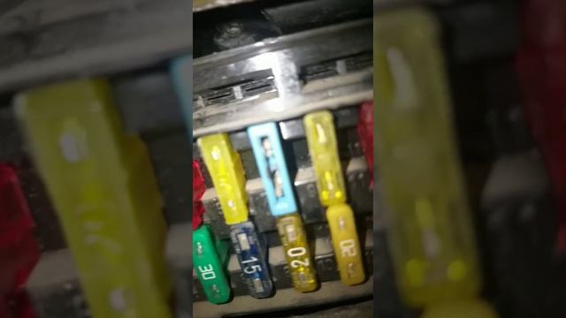 MERCEDES W210 какой предахронитель отвечает за подсветку панели приборов. смотреть онлайн