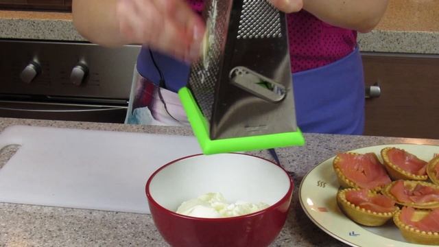 Тарталетки с форелью и сливочным сыром | Всегда Вкусная Еда смотреть онлайн