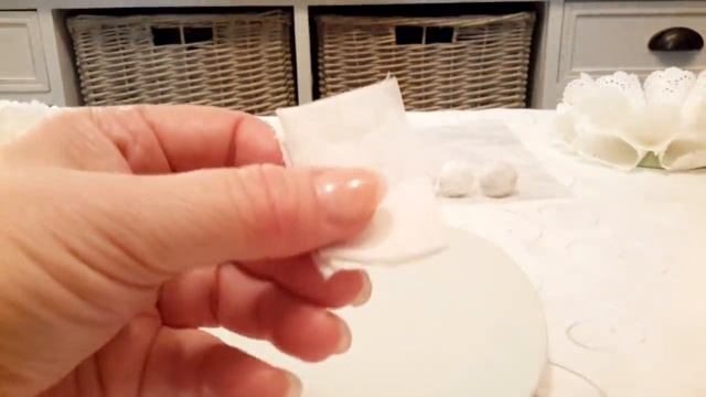 КАК СДЕЛАТЬ ШАРИКИ ИЗ ТУАЛЕТНОЙ БУМАГИ ВЗАМЕН ПЕНОПЛАСТОВЫХ...HOW TO DO BULBS FROM TOILET PAPER смотреть онлайн