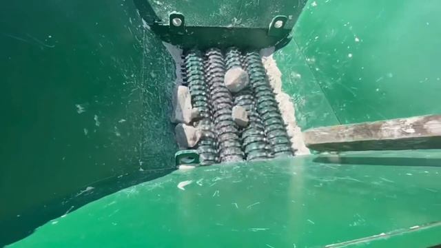 «Дробилка» удобрений и немного полевых работ