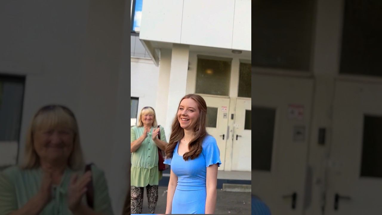 Вау! Как Ютуб Мишка и Танцор Устроили Невероятный Сюрприз на 18-летие! смотреть онлайн