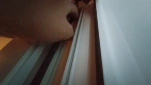 Ремонт окон в квартире Оригинальный способ вынуть штифт верхней петли (впервые) Устраняем продувани