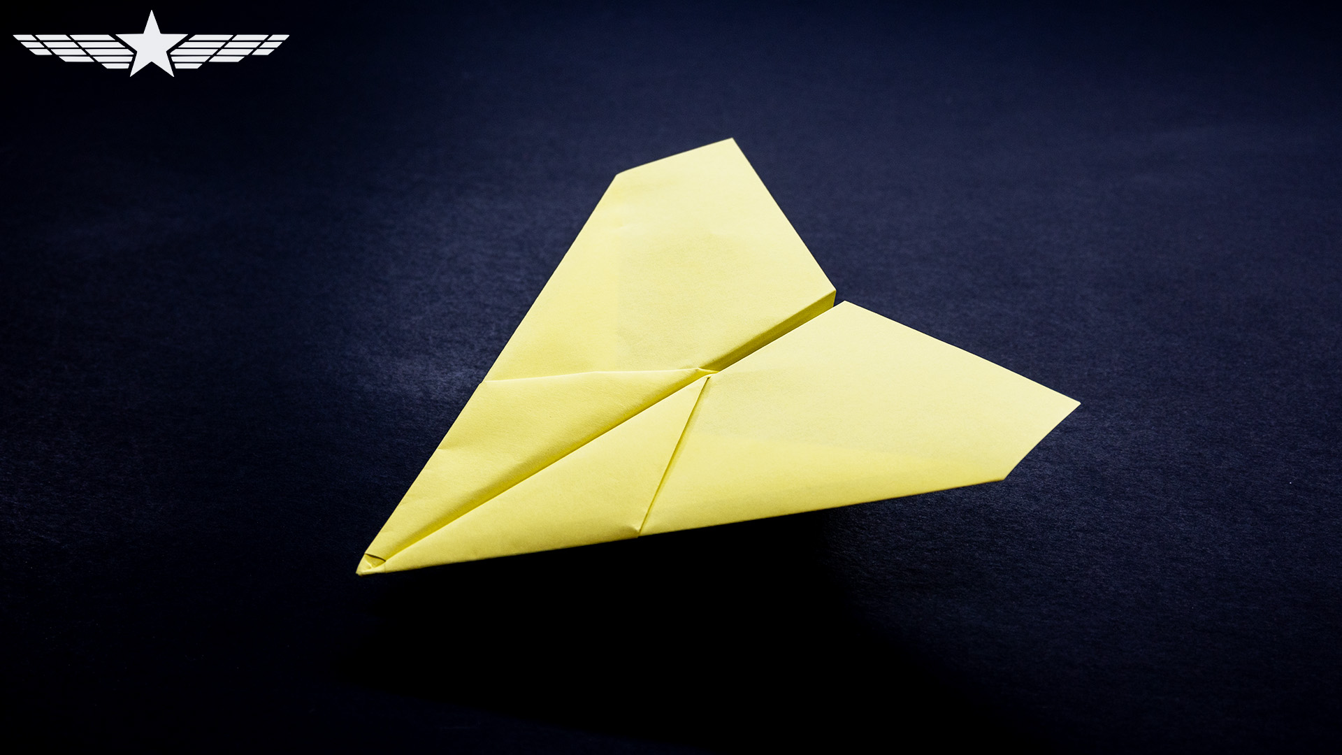 Сложите удивительный трюковой самолет за считанные минуты! Учебник по оригами смотреть онлайн