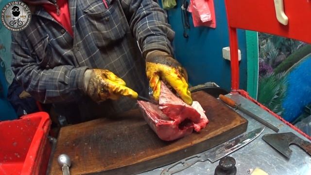 Сазан на сковороде. Как лучше резать стейк смотреть онлайн