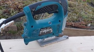 Электролобзик Makita 4329K