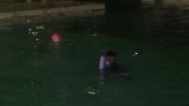 Peninsula Resort Pool смотреть онлайн