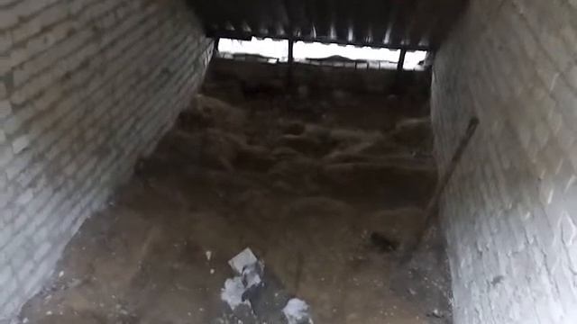 Проблемные места крыши неустраненные в процессе текущего ремонта 4 ноября 2017 - часть 1 смотреть онлайн