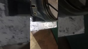 Просто поворотный фрезерный стол.