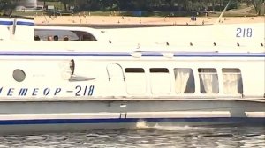 Льготники оплачивать поездки на речных трамвайчиках и паромах теперь будут по транспортным картам