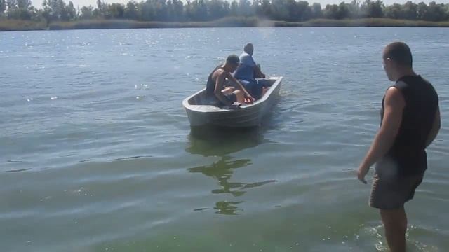 Моторная лодка ОХОТНИК 420С смотреть онлайн