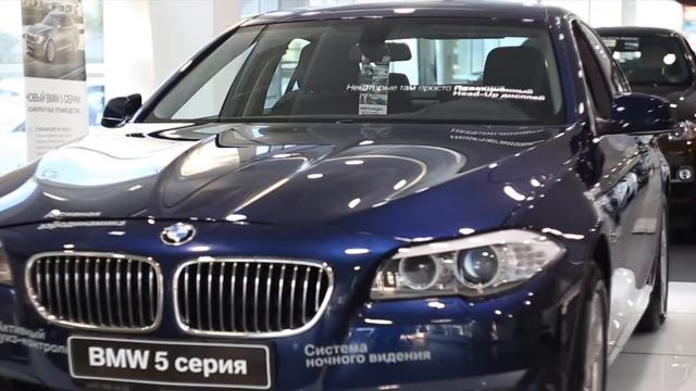 Видеореклама на стекле автомобиля