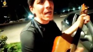 Рустам гитарист - Я парнишка седой, я совсем молодой мне 17 !